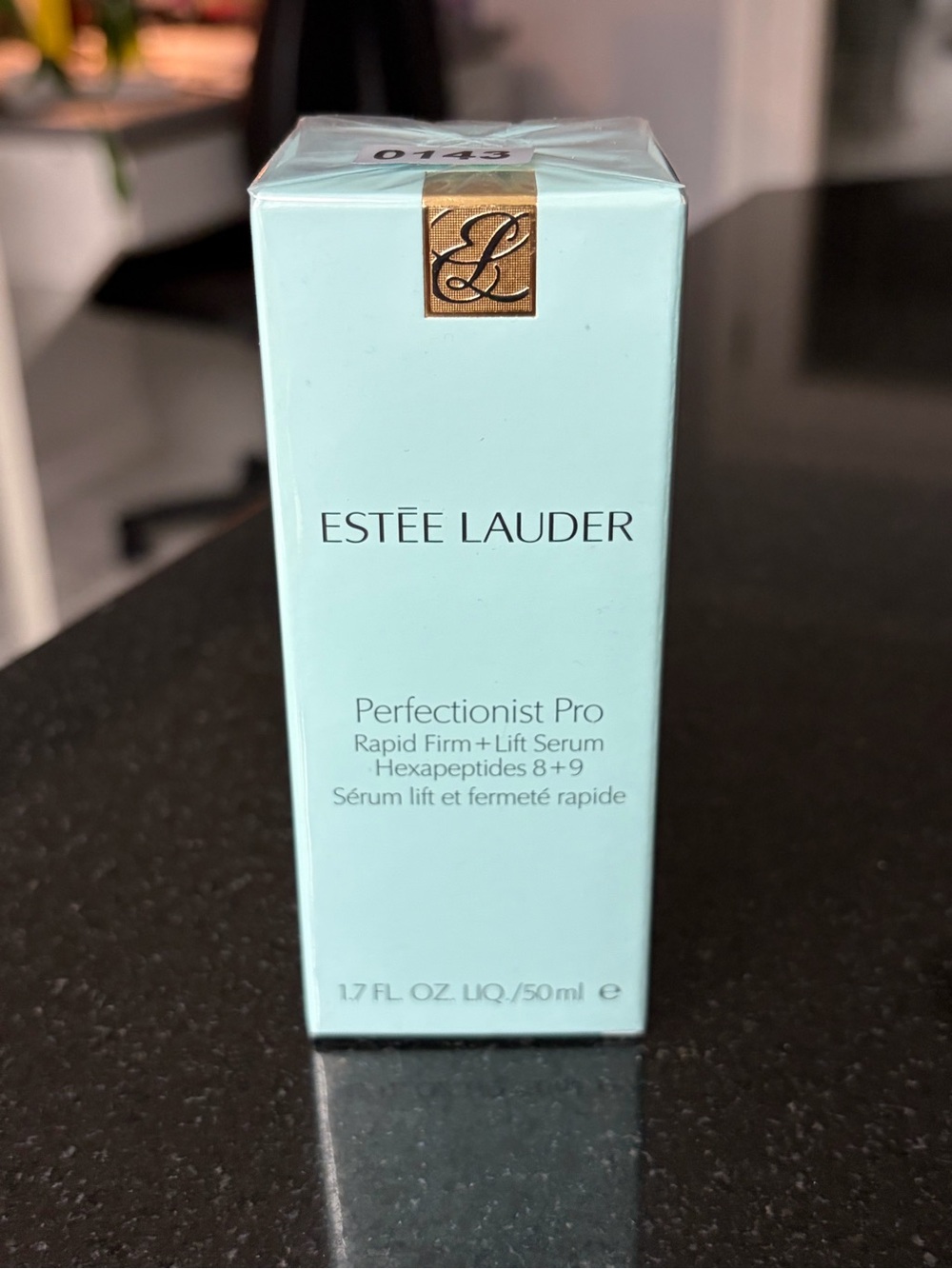 Estee Lauder Perfectionist Pro Rapid Firm + Lift Serum - Light Aqua Box